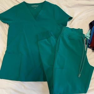 Mandala scrub hunter green set